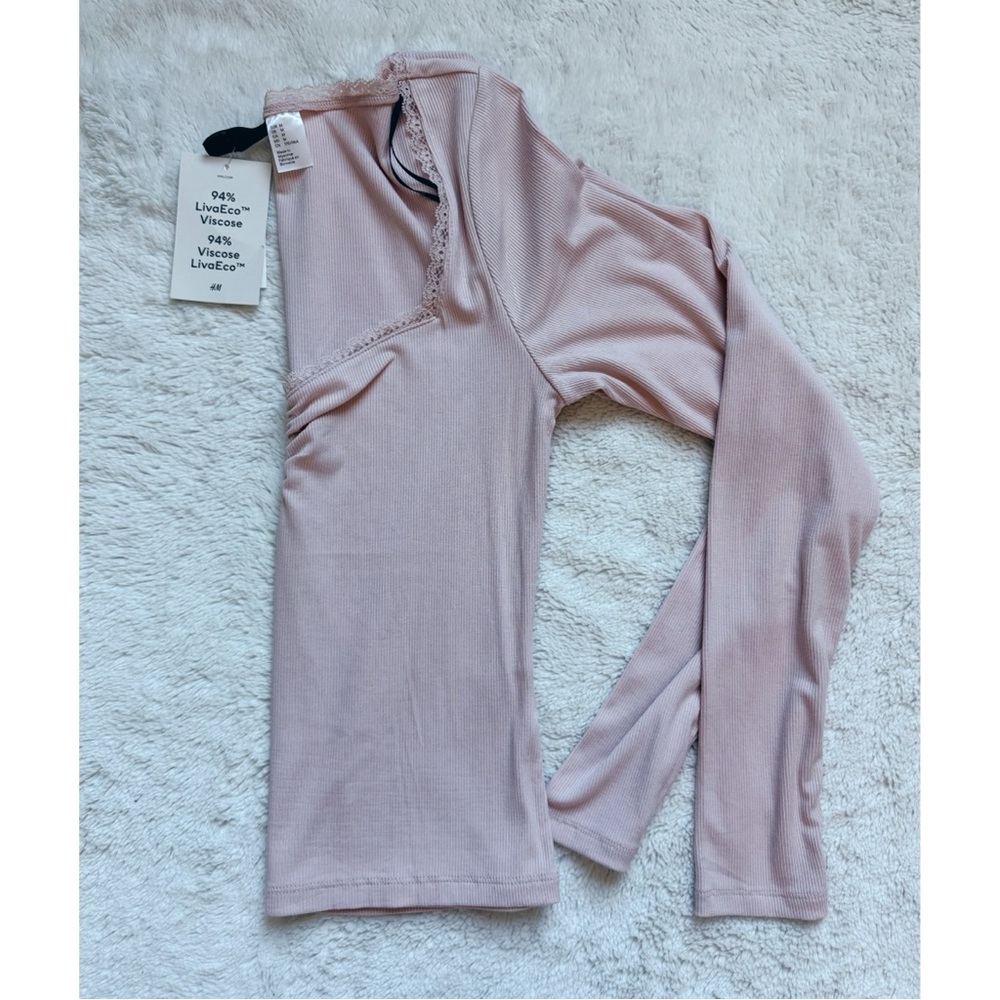 NEW H&M | Lace-Trimmed Rib Top - Picture 2 of 9
